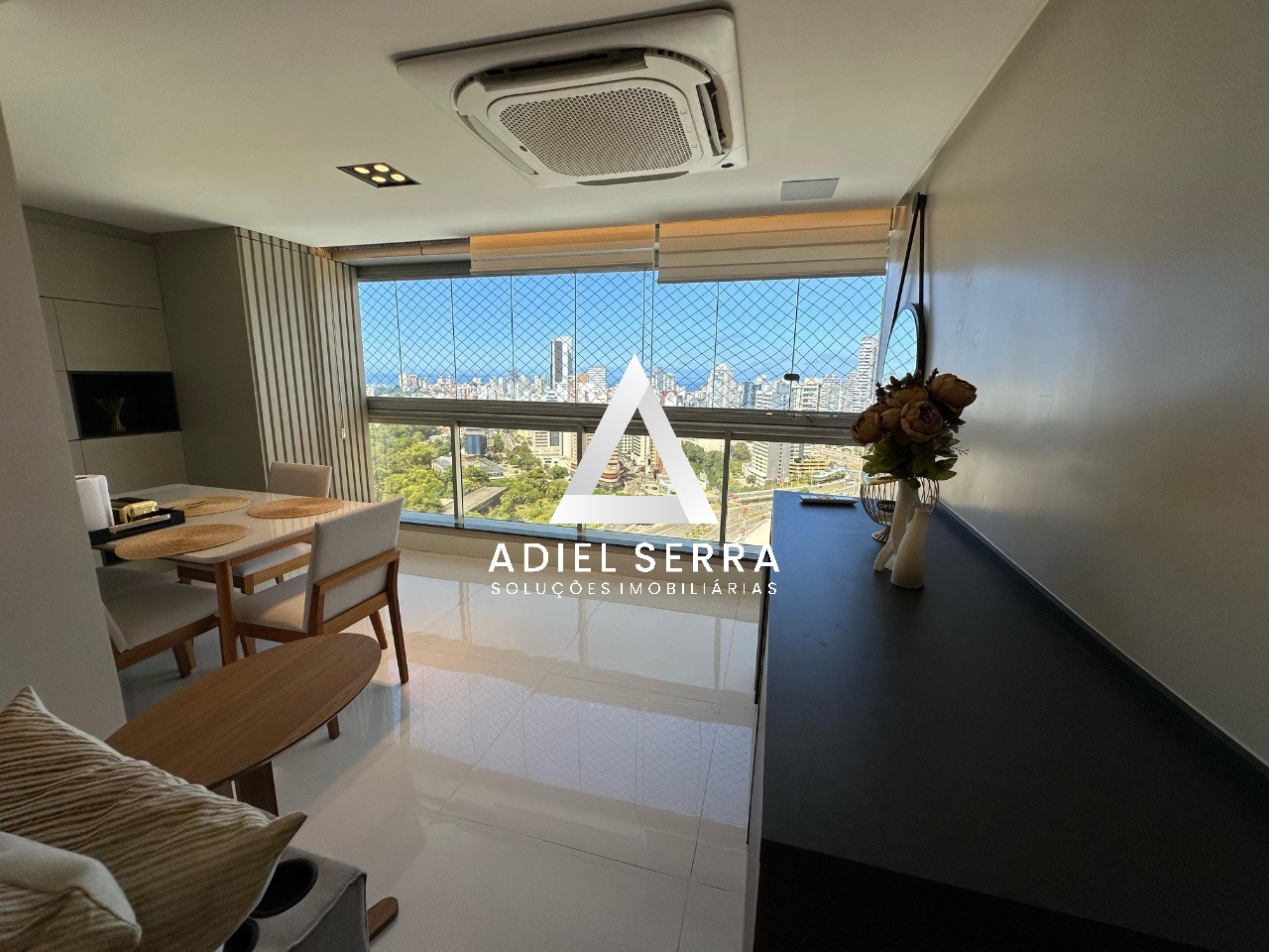 Apartamento - Caminho das árvores