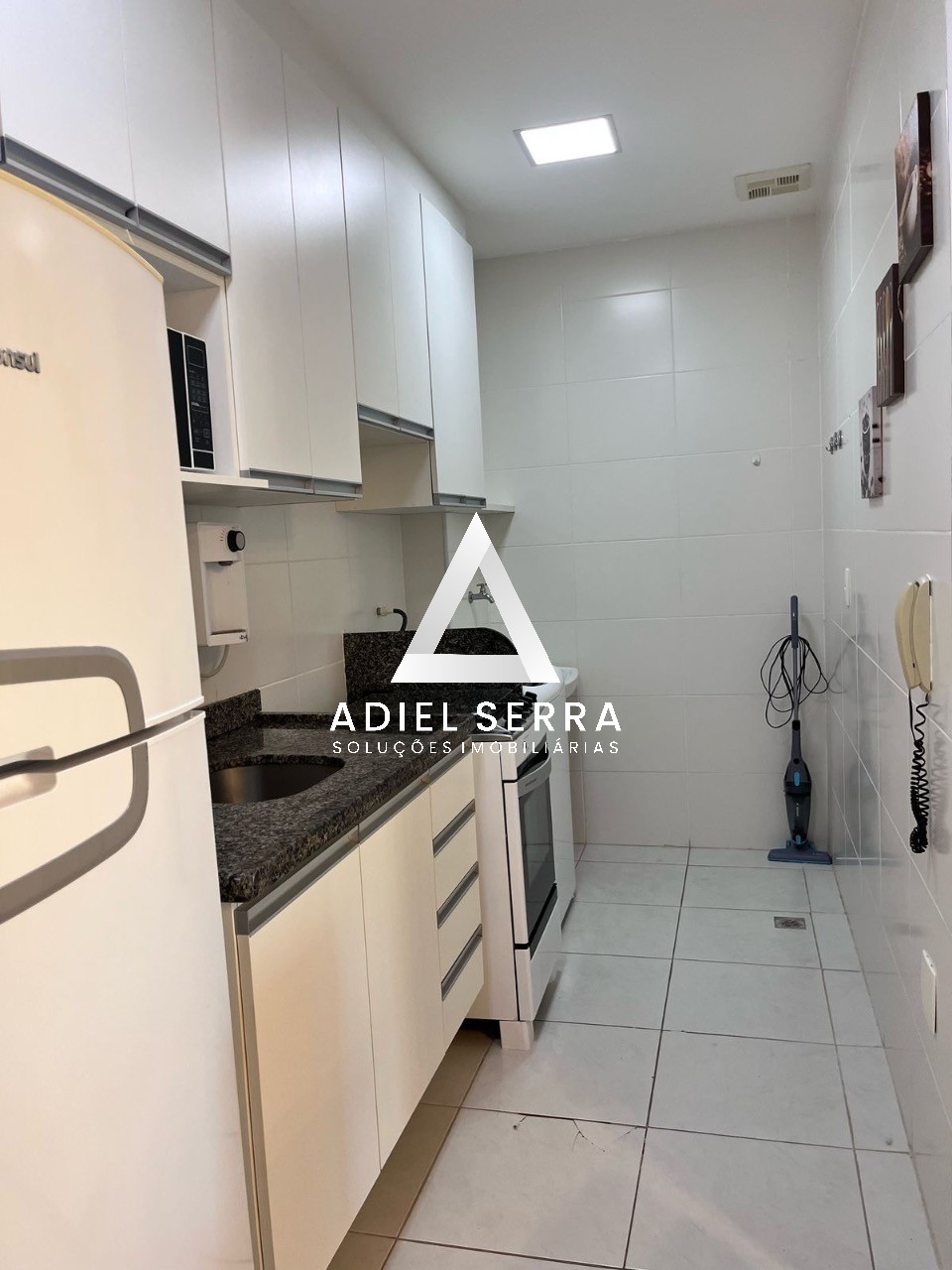 Apartamento - Caminho das árvores