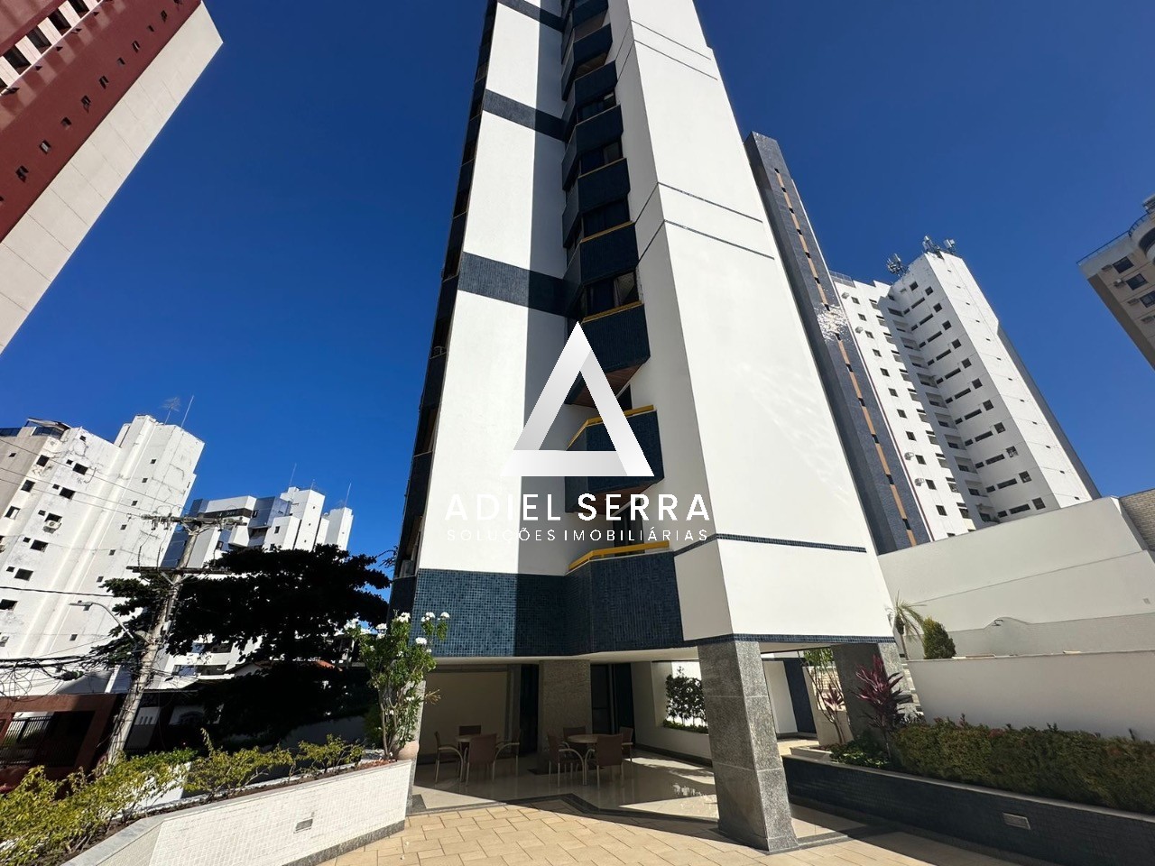 Apartamento - Caminho das árvores