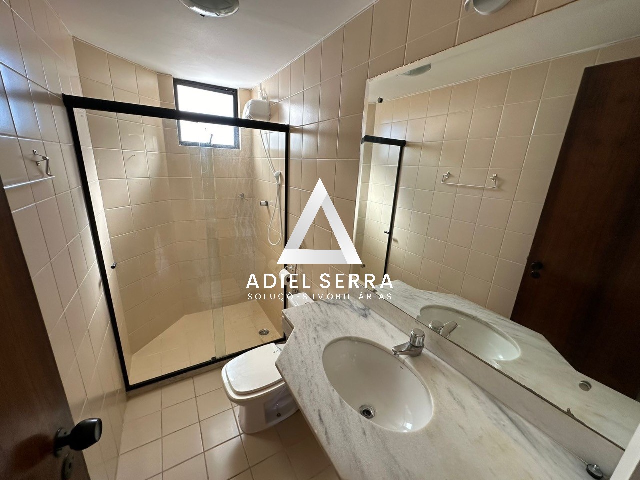 Apartamento - Caminho das árvores
