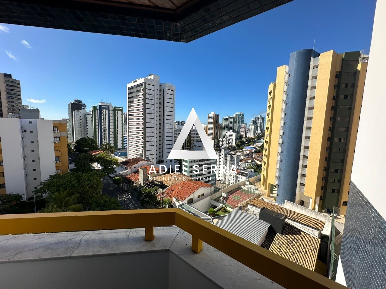 Apartamento - Caminho das árvores