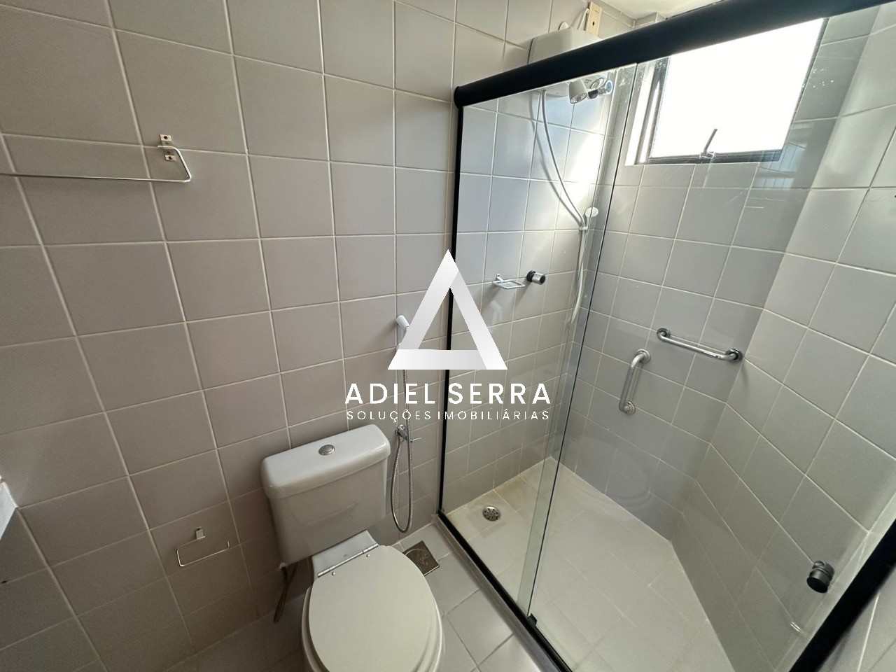 Apartamento - Caminho das árvores