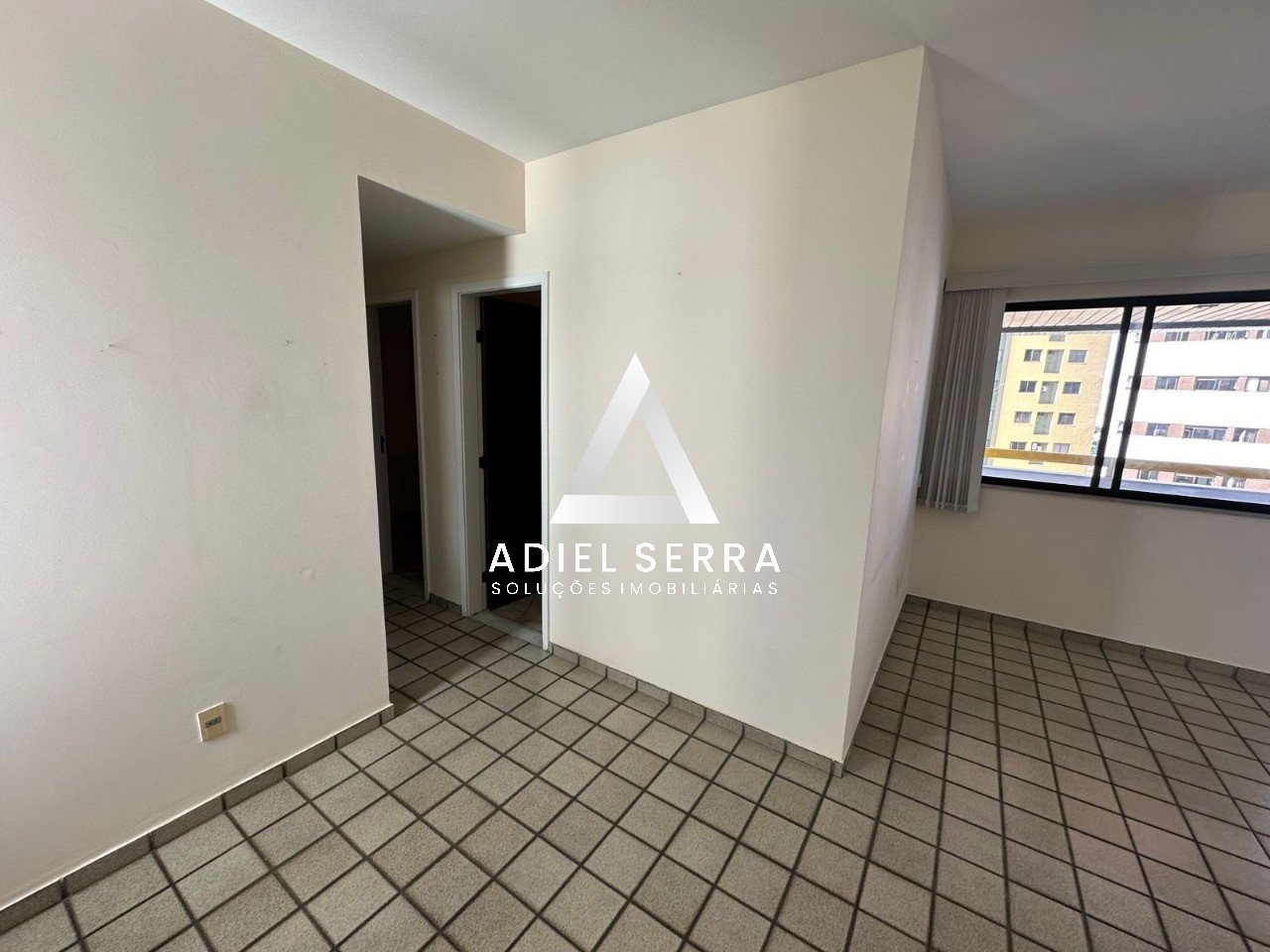 Apartamento - Caminho das árvores