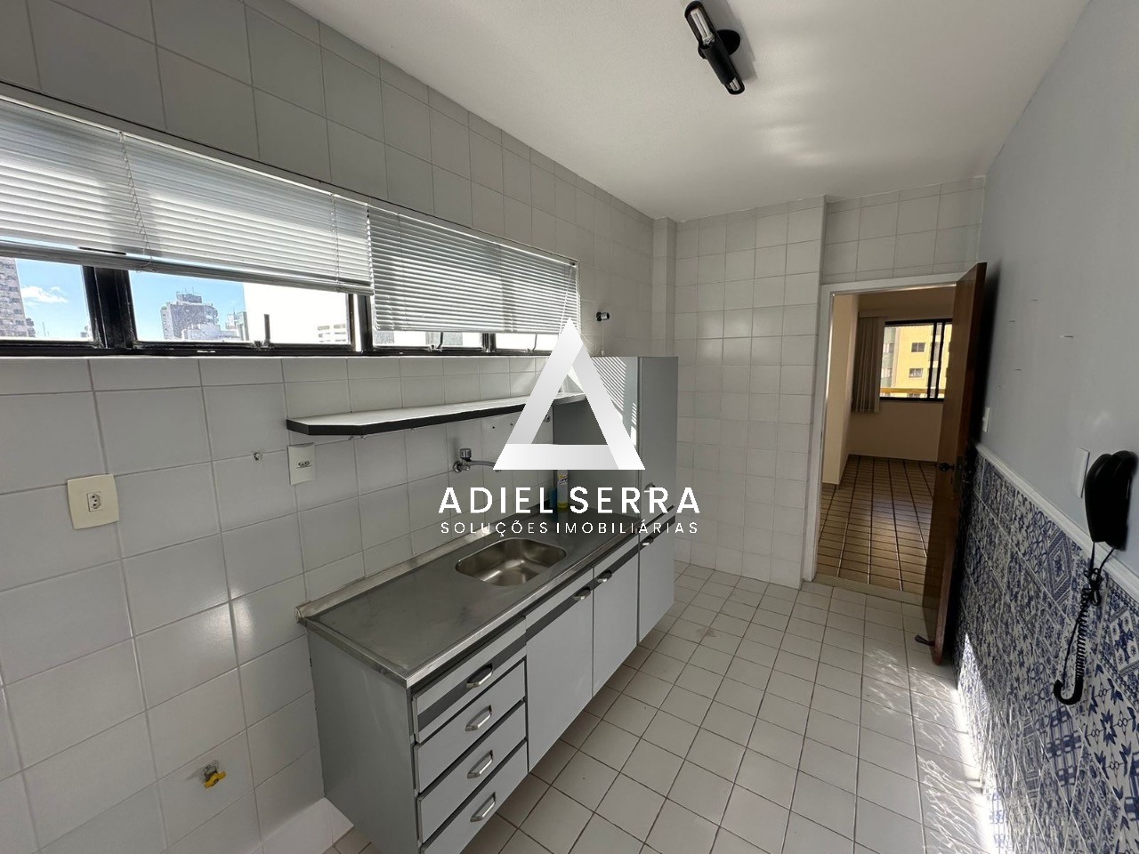 Apartamento - Caminho das árvores