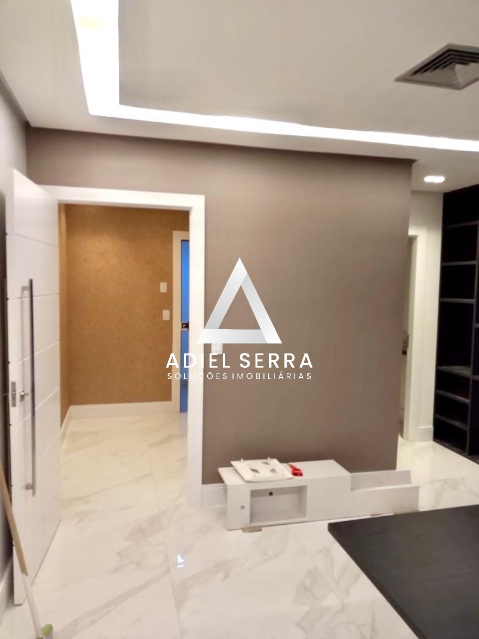 Apartamento - Caminho das árvores
