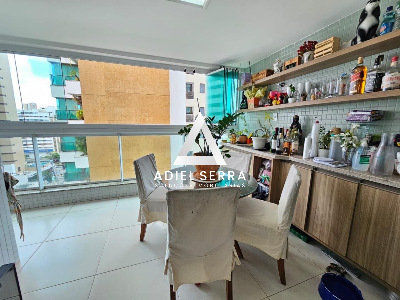 Apartamento - Caminho das árvores