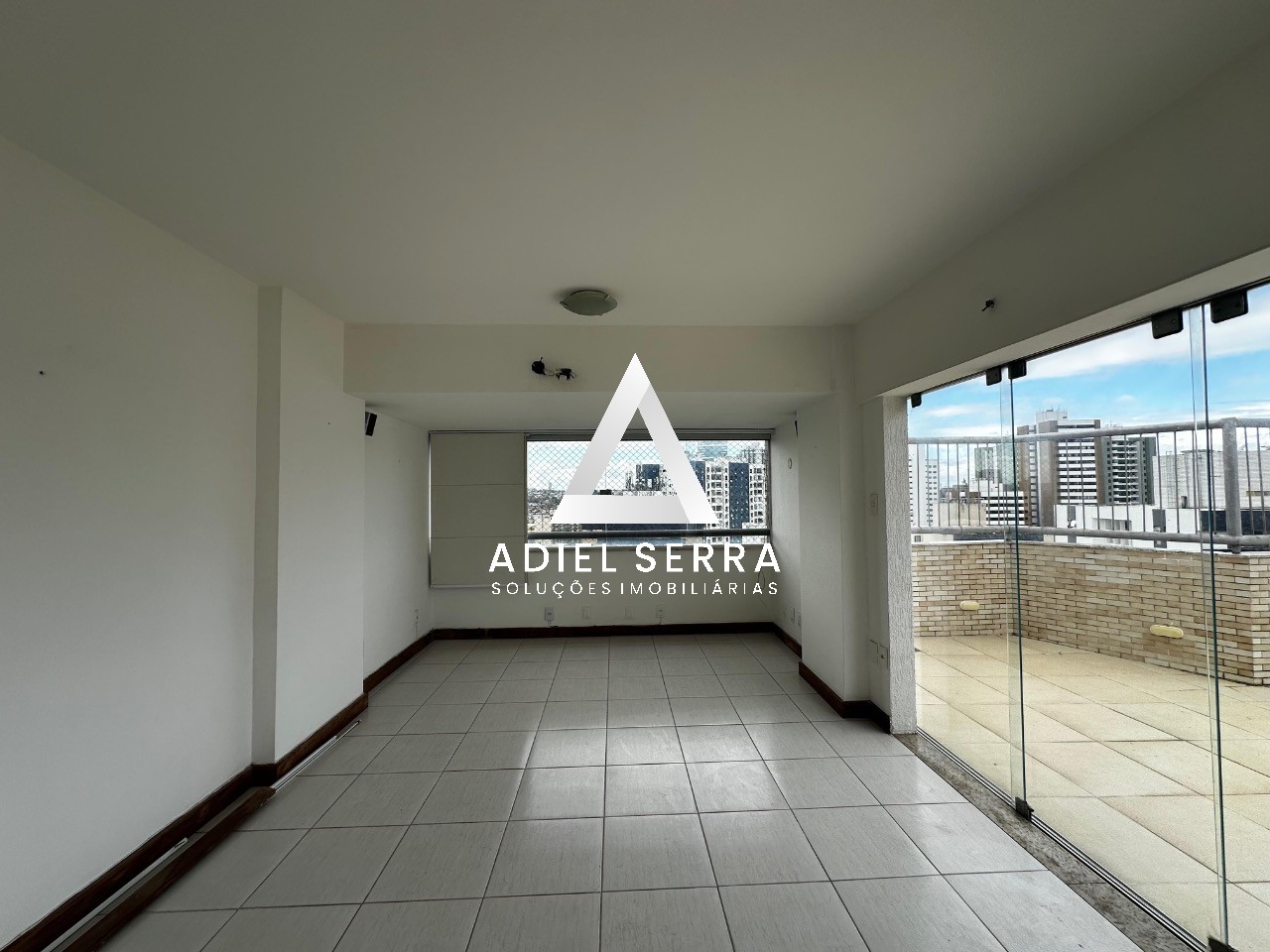 Cobertura  - Caminho das árvores
