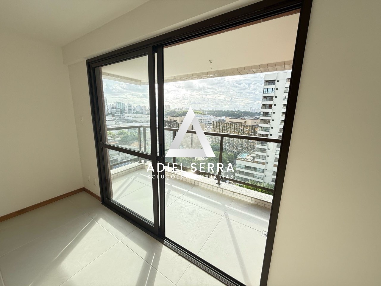 Apartamento - Caminho das árvores