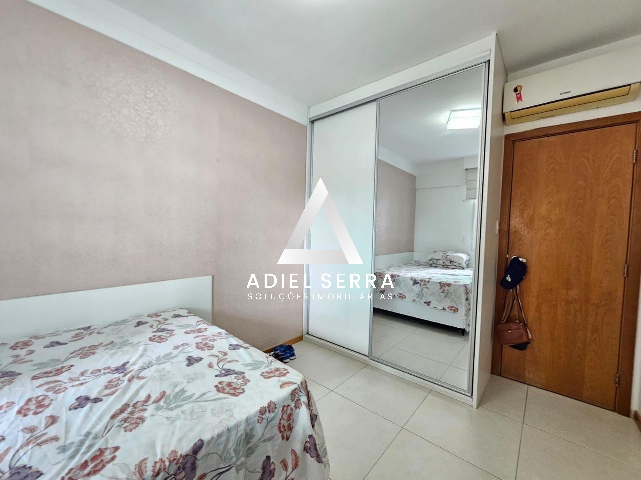 Apartamento - Caminho das árvores
