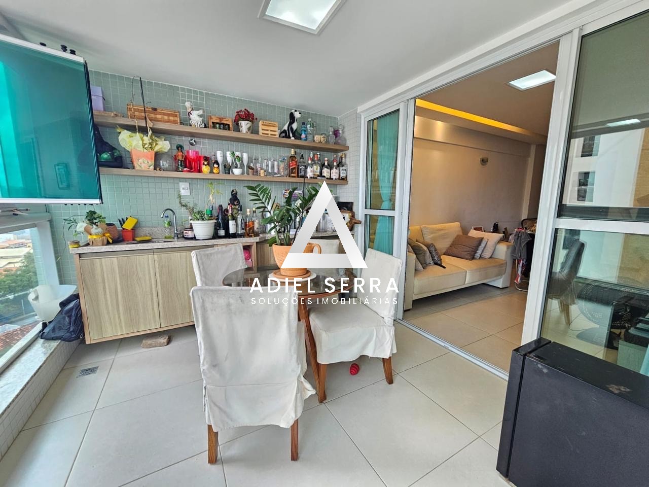 Apartamento - Caminho das árvores