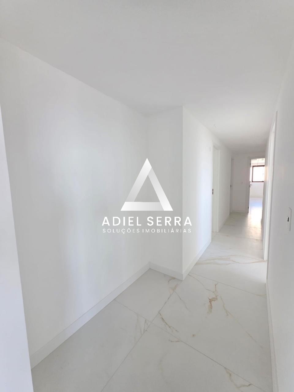 Apartamento - Caminho das árvores