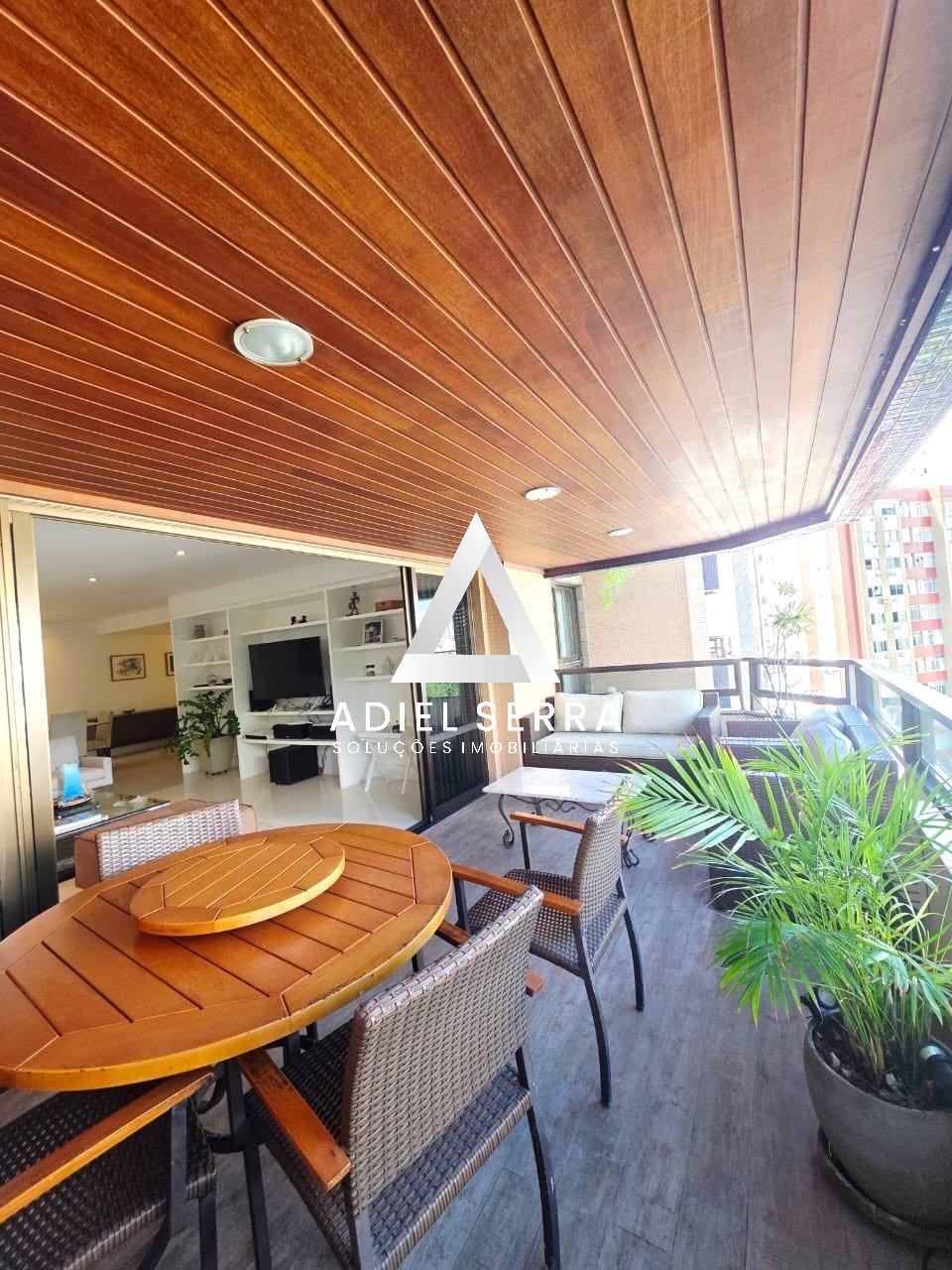 Apartamento - Itaigara