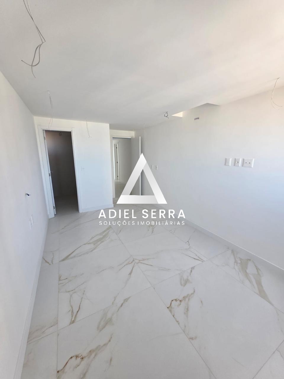 Apartamento - Caminho das árvores