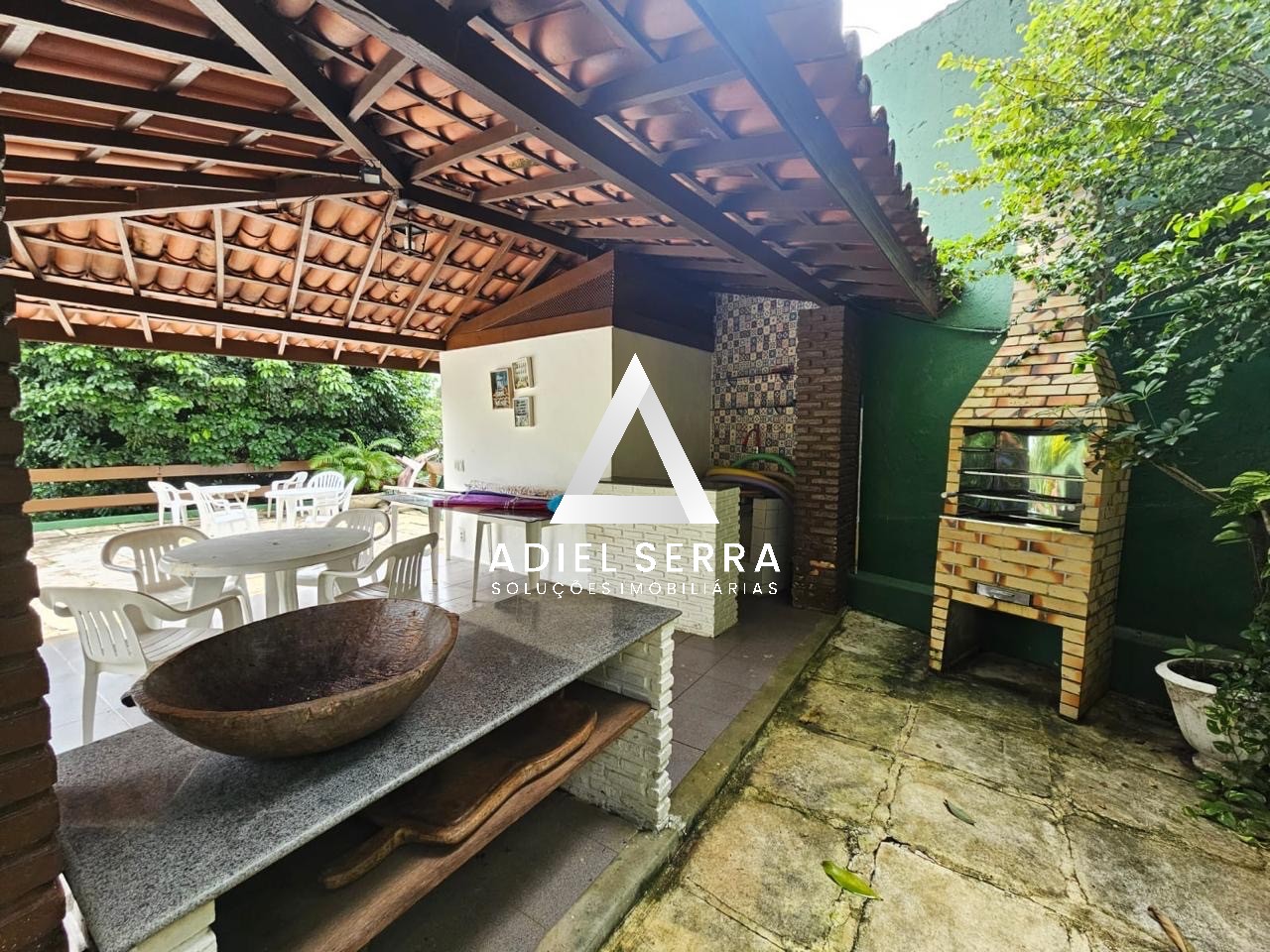 Apartamento - Caminho das árvores