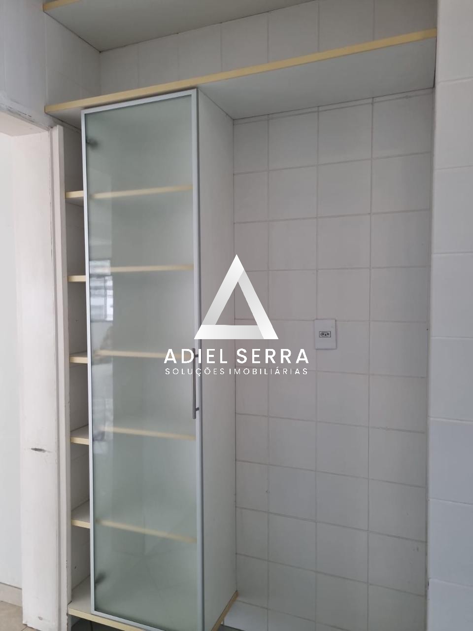 Apartamento - Caminho das árvores