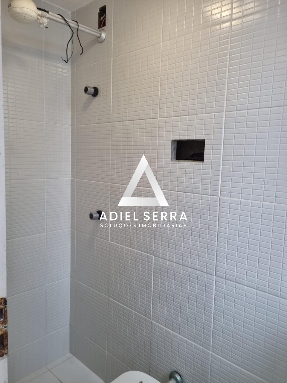 Apartamento - Caminho das árvores