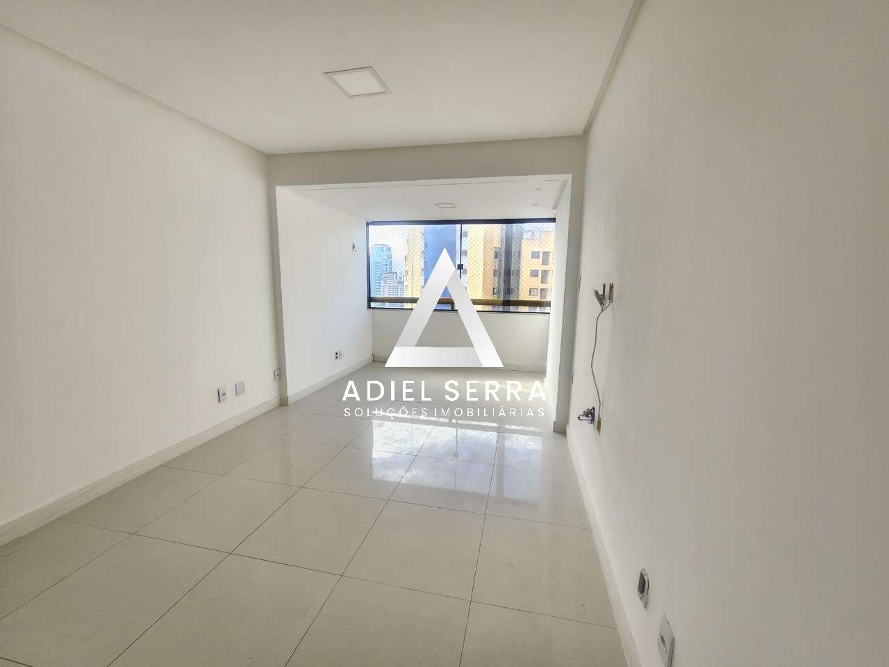 Apartamento - Caminho das árvores