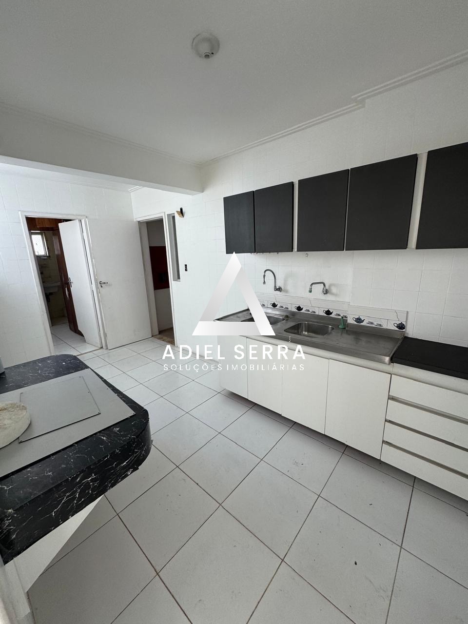 Apartamento - Caminho das árvores