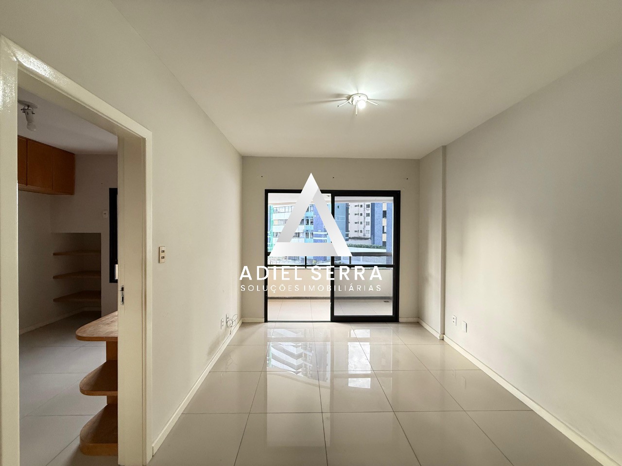 Apartamento - Caminho das árvores