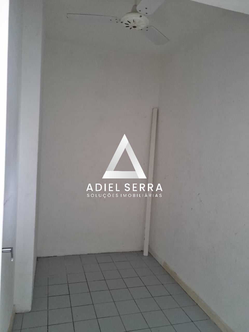 Apartamento - Caminho das árvores