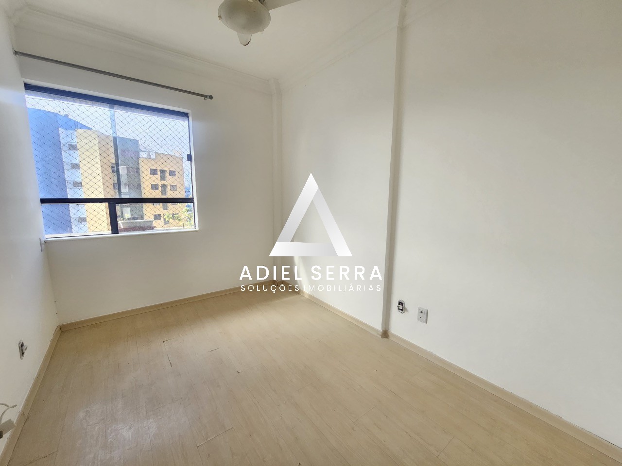 Apartamento - Caminho das árvores