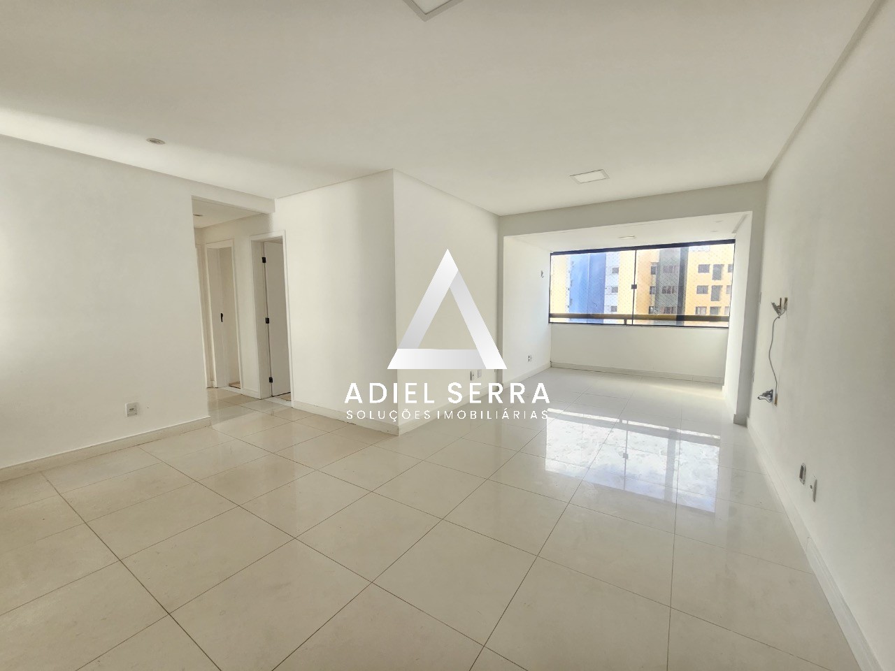 Apartamento - Caminho das árvores