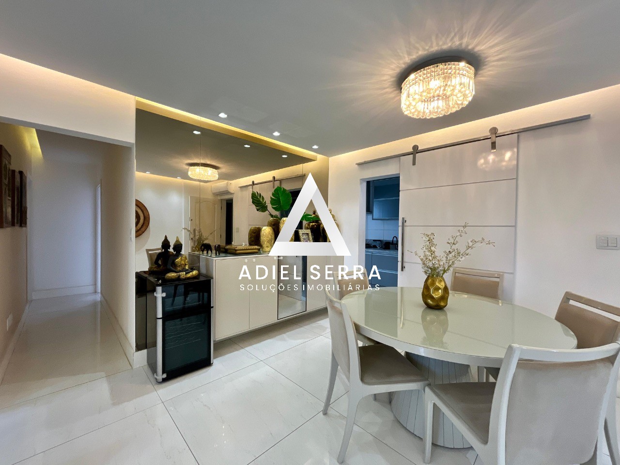 Apartamento - Caminho das árvores