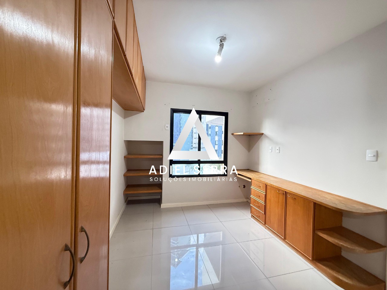 Apartamento - Caminho das árvores