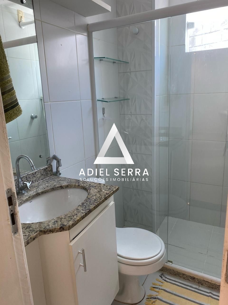 Apartamento - Buraquinho