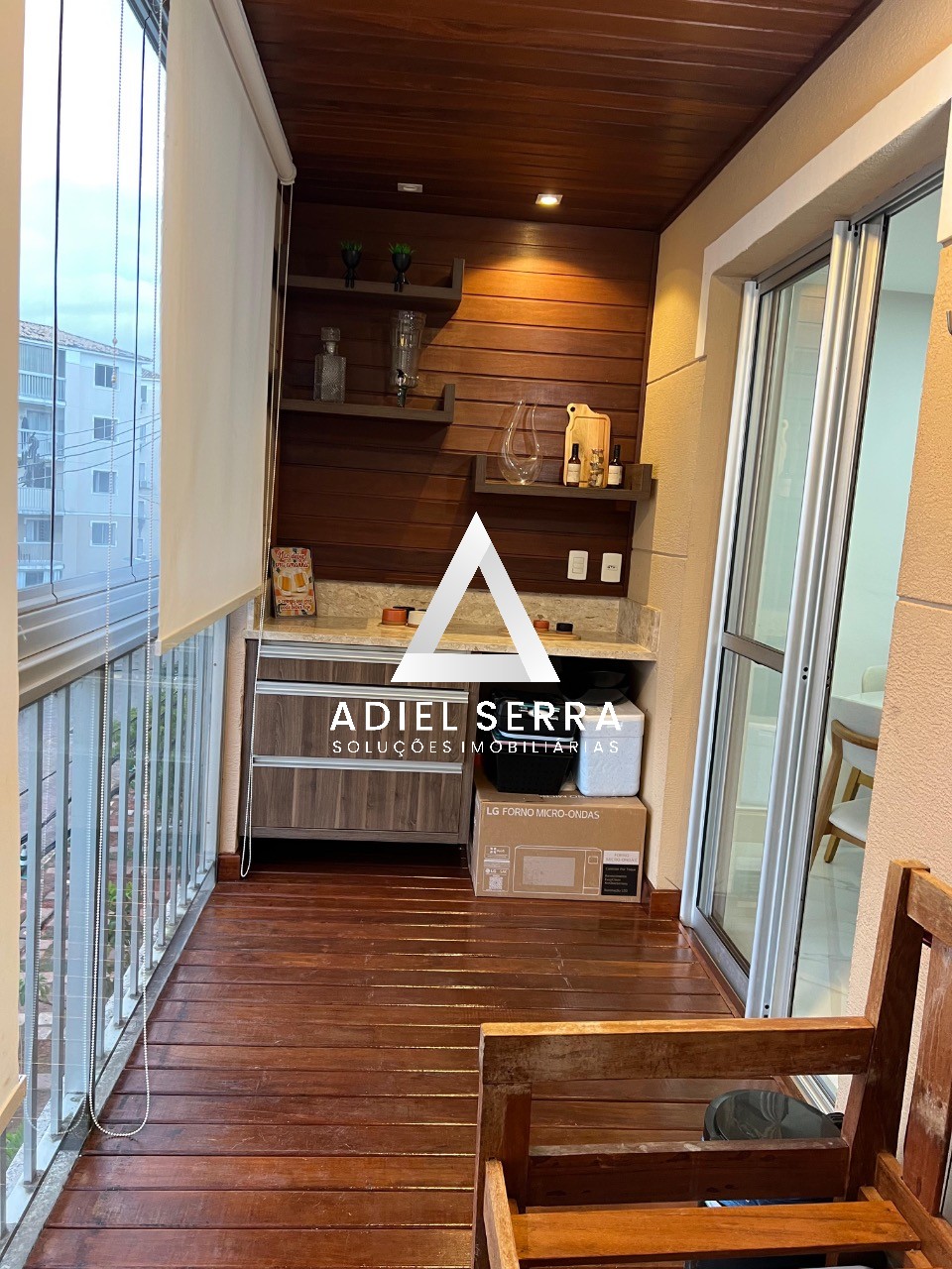 Apartamento - Buraquinho