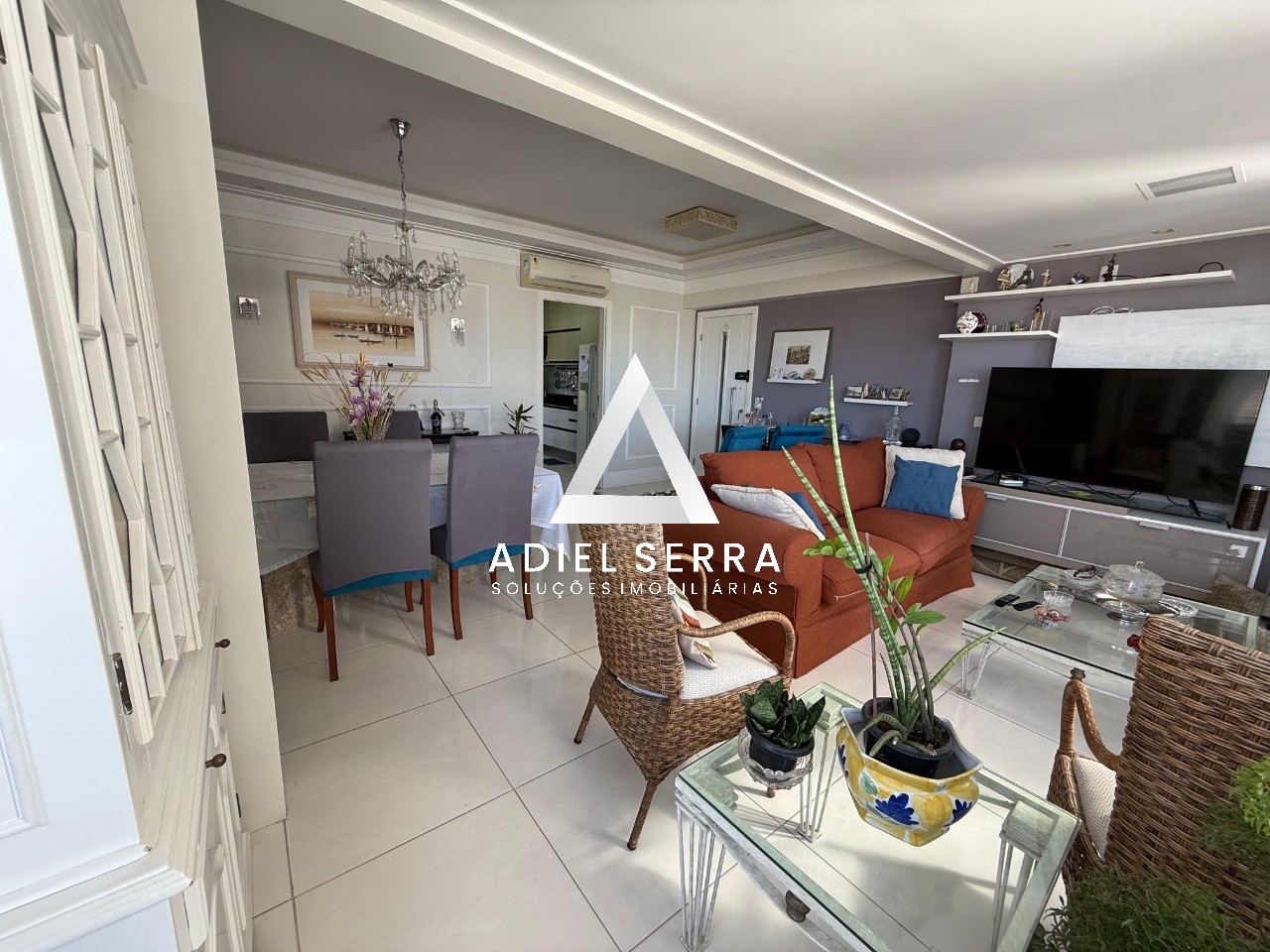 Apartamento - Caminho das árvores