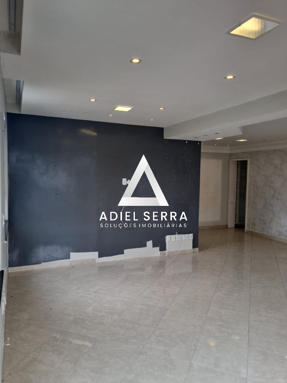 Apartamento - Caminho das árvores
