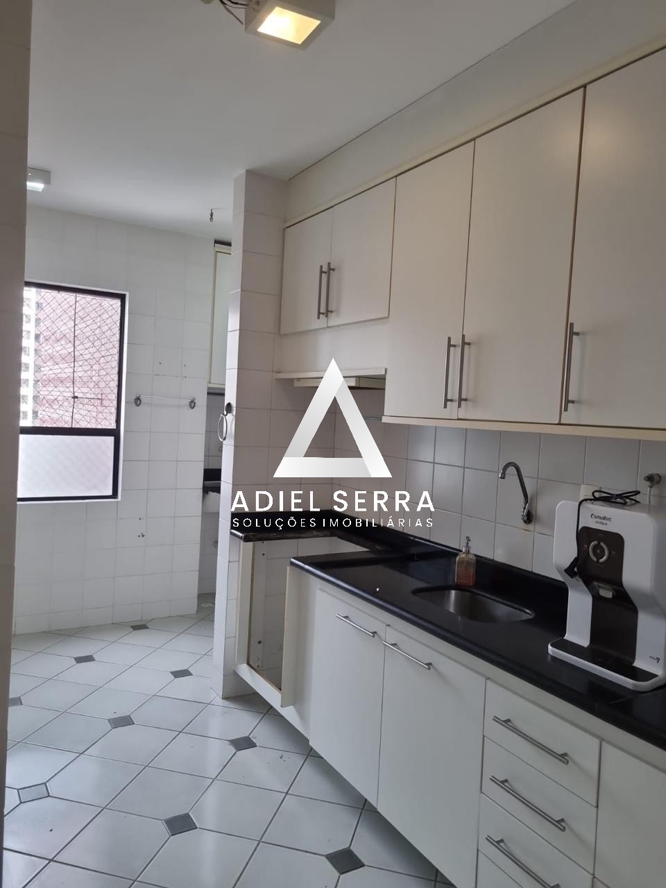 Apartamento - Caminho das árvores