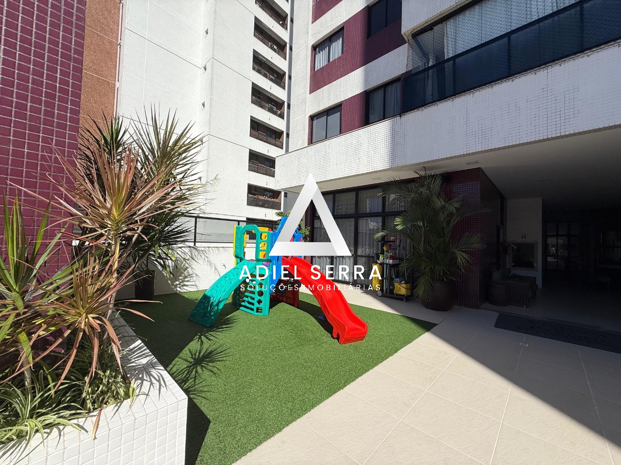 Apartamento - Caminho das árvores
