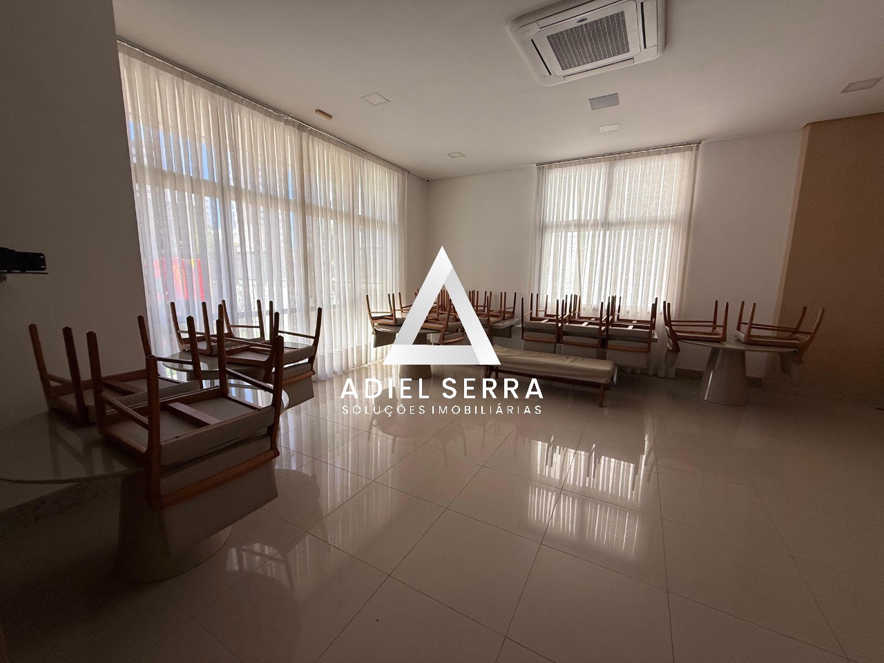 Apartamento - Caminho das árvores