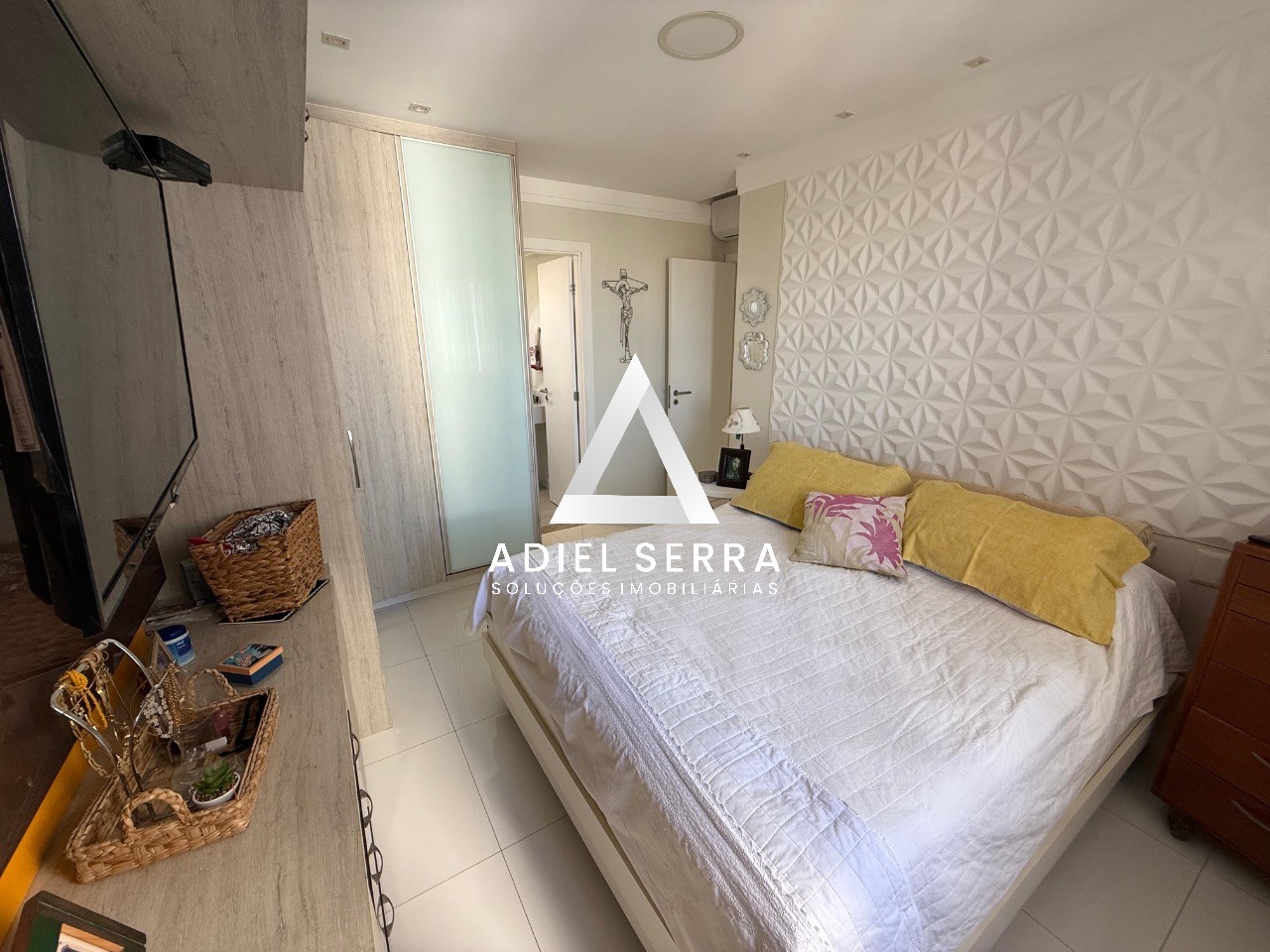Apartamento - Caminho das árvores