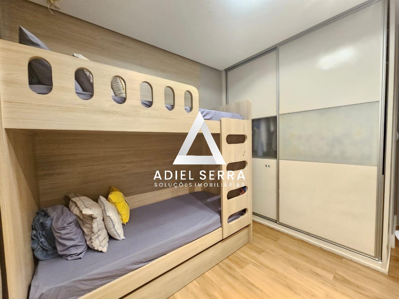 Apartamento - Caminho das árvores