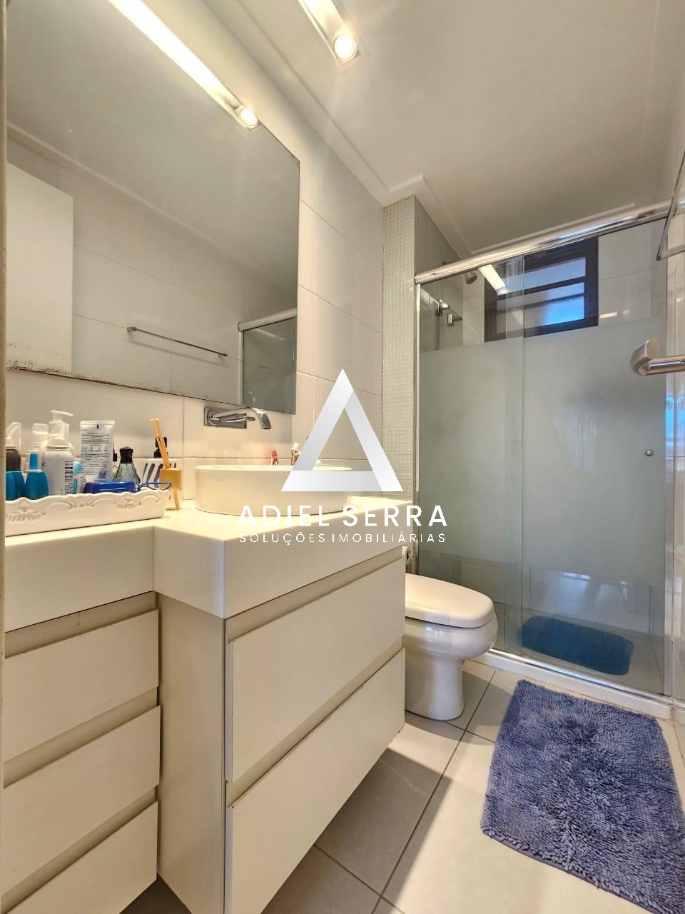 Apartamento - Caminho das árvores