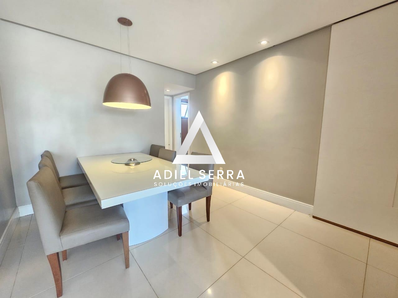 Apartamento - Caminho das árvores