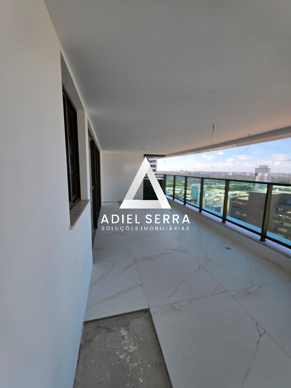 Apartamento - Caminho das árvores