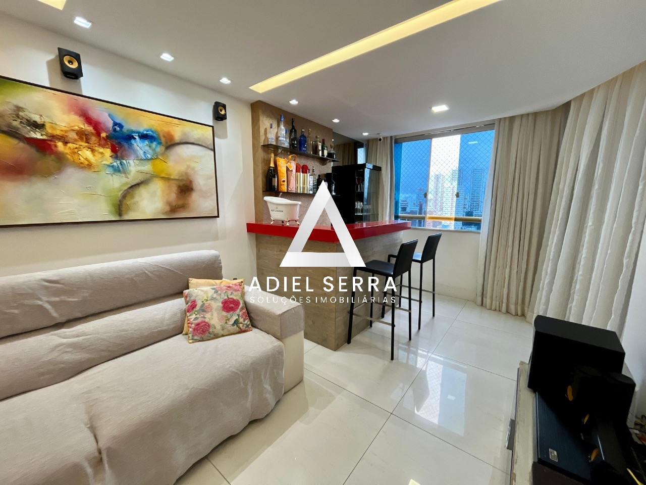 Apartamento - Caminho das árvores