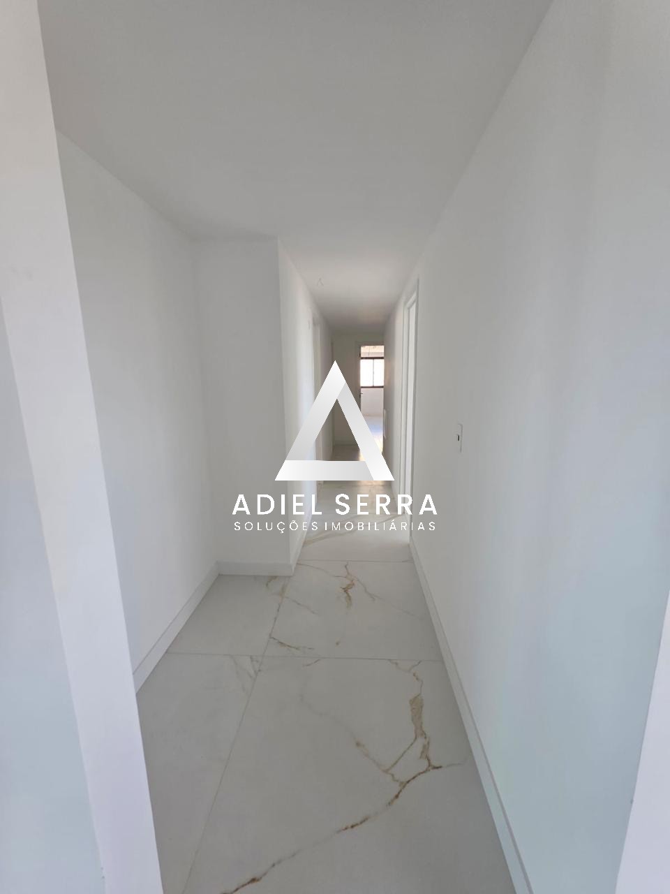 Apartamento - Caminho das árvores