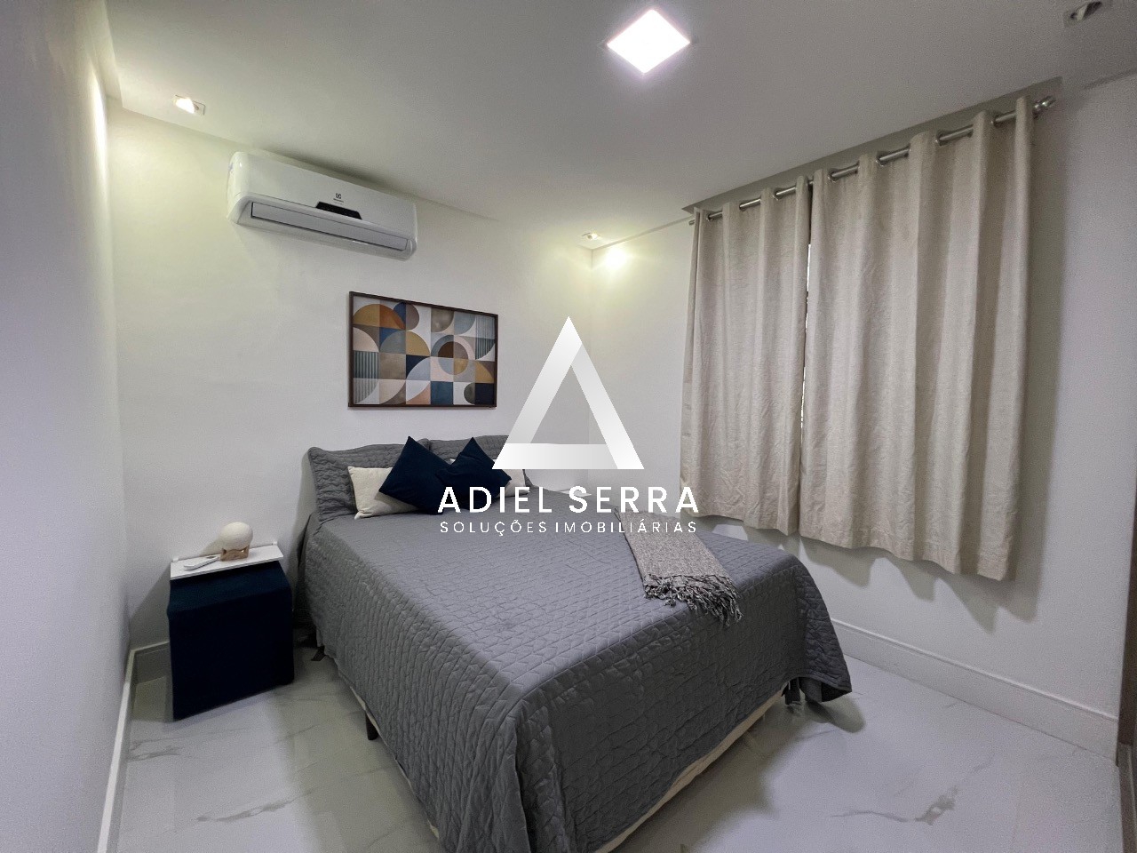 Apartamento - Buraquinho