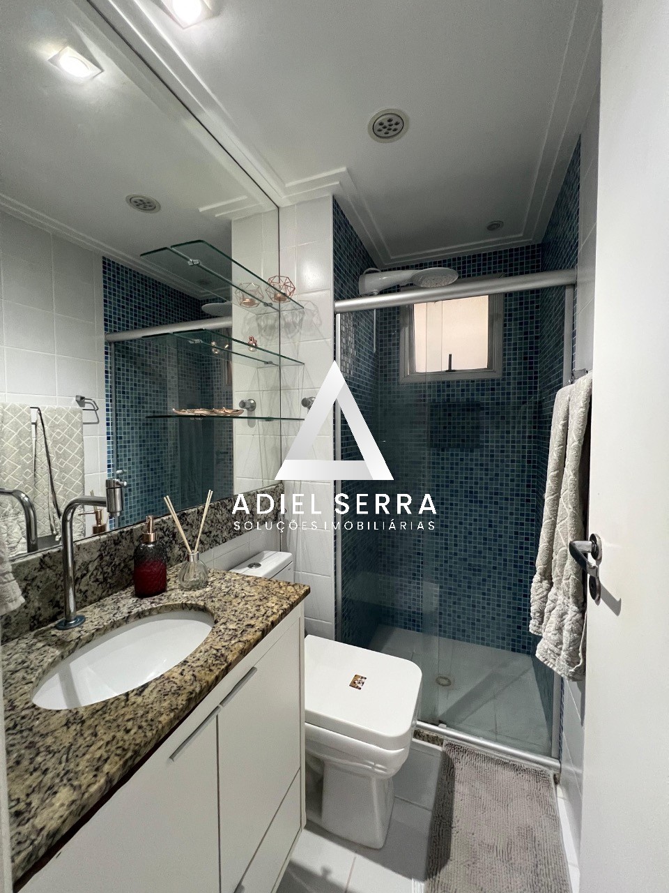 Apartamento - Buraquinho