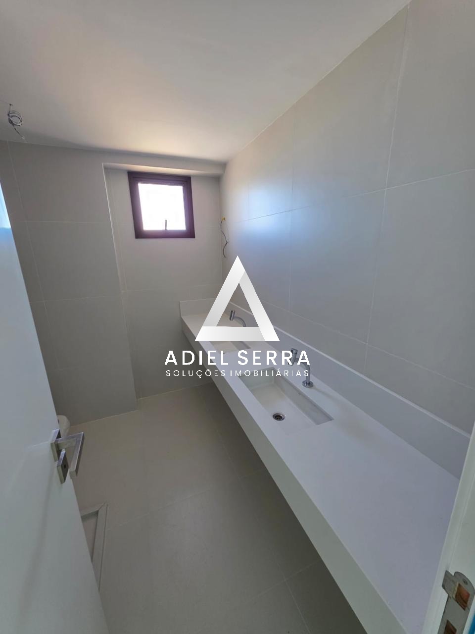 Apartamento - Caminho das árvores