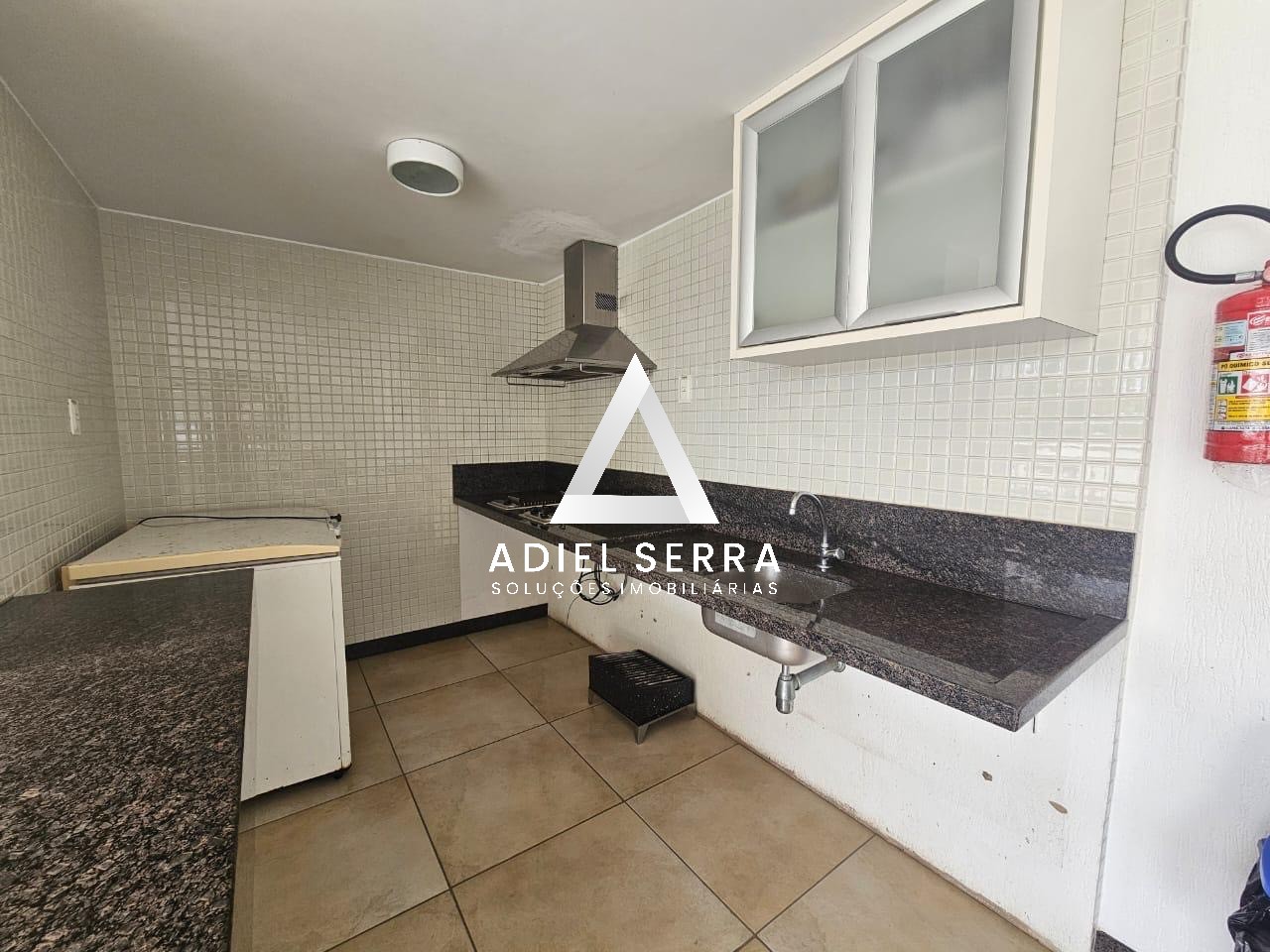 Apartamento - Caminho das árvores