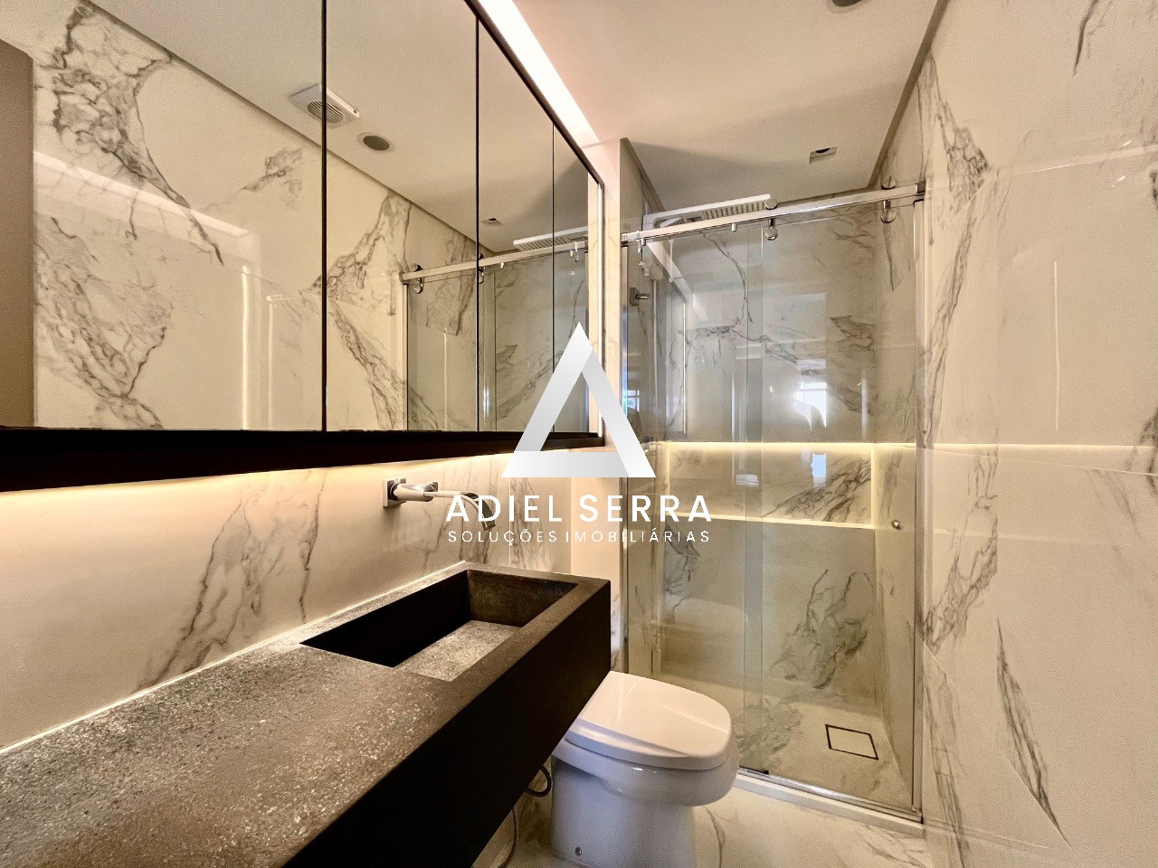 Apartamento - Caminho das árvores