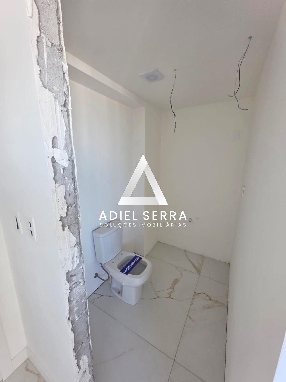 Apartamento - Caminho das árvores