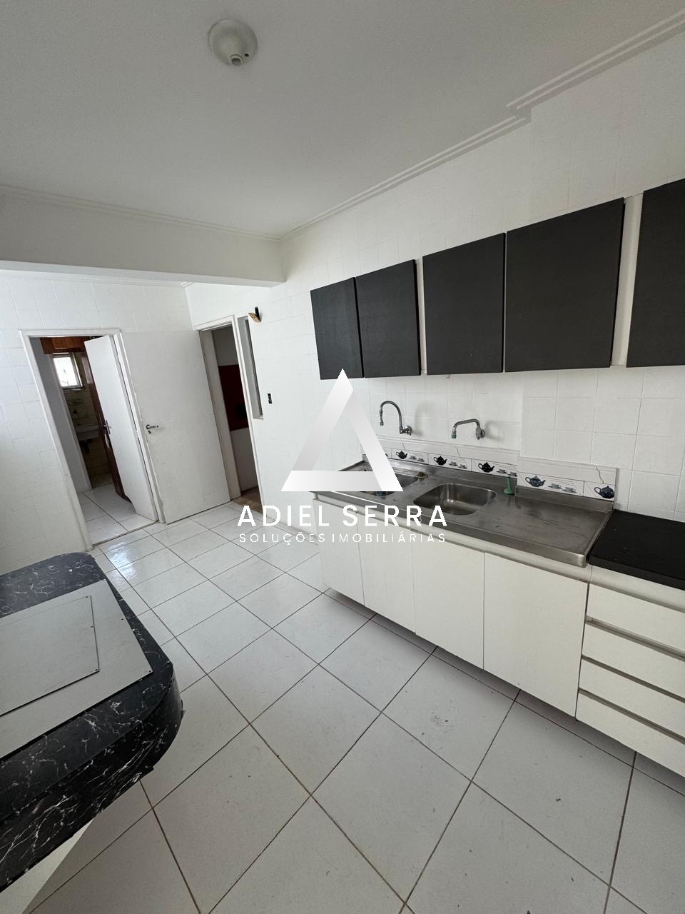 Apartamento - Caminho das árvores