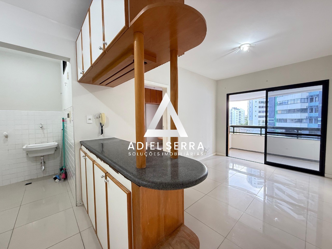 Apartamento - Caminho das árvores